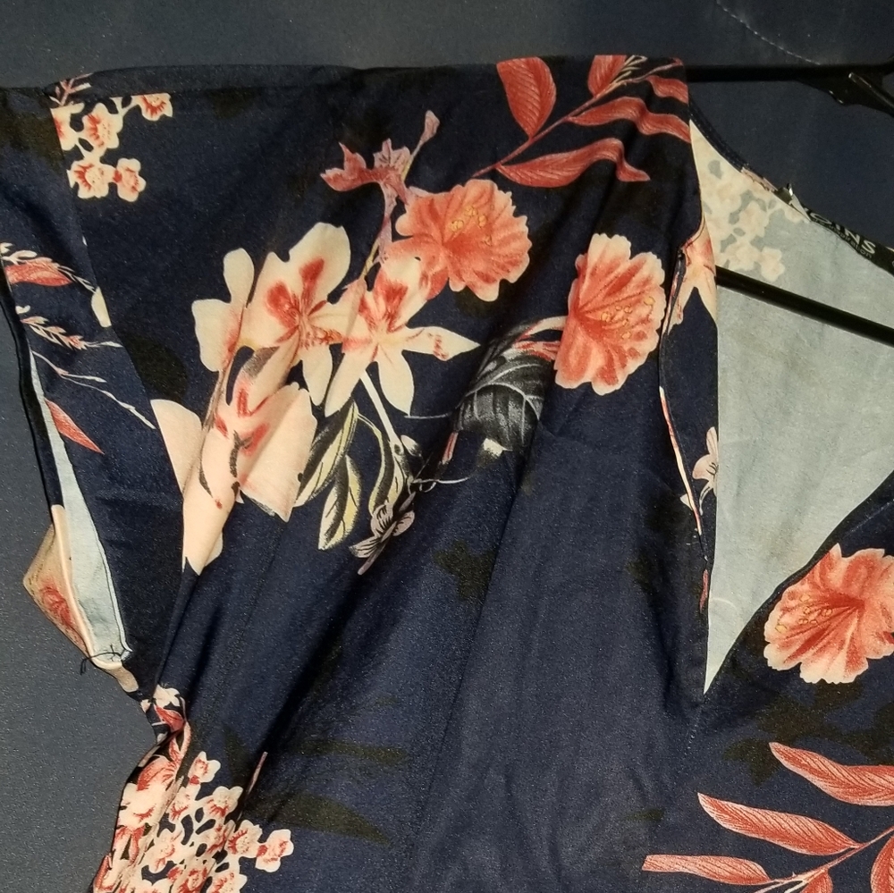 Dress - Picture 2 of 3